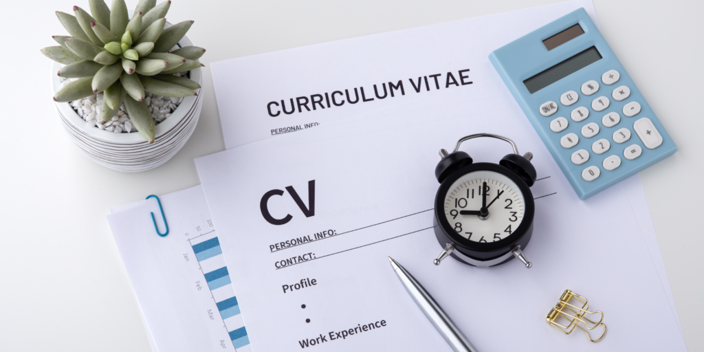 Guida completa per compilare il curriculum: consigli per giovani alla ricerca di lavori flessibili